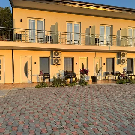 公寓 Sol Albania *